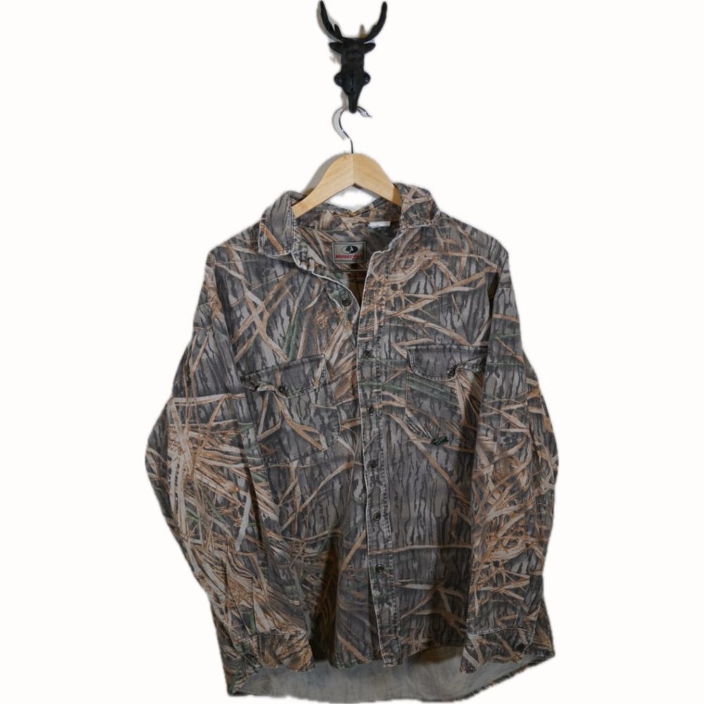 Vintage Mossy Oak Camo Button Up